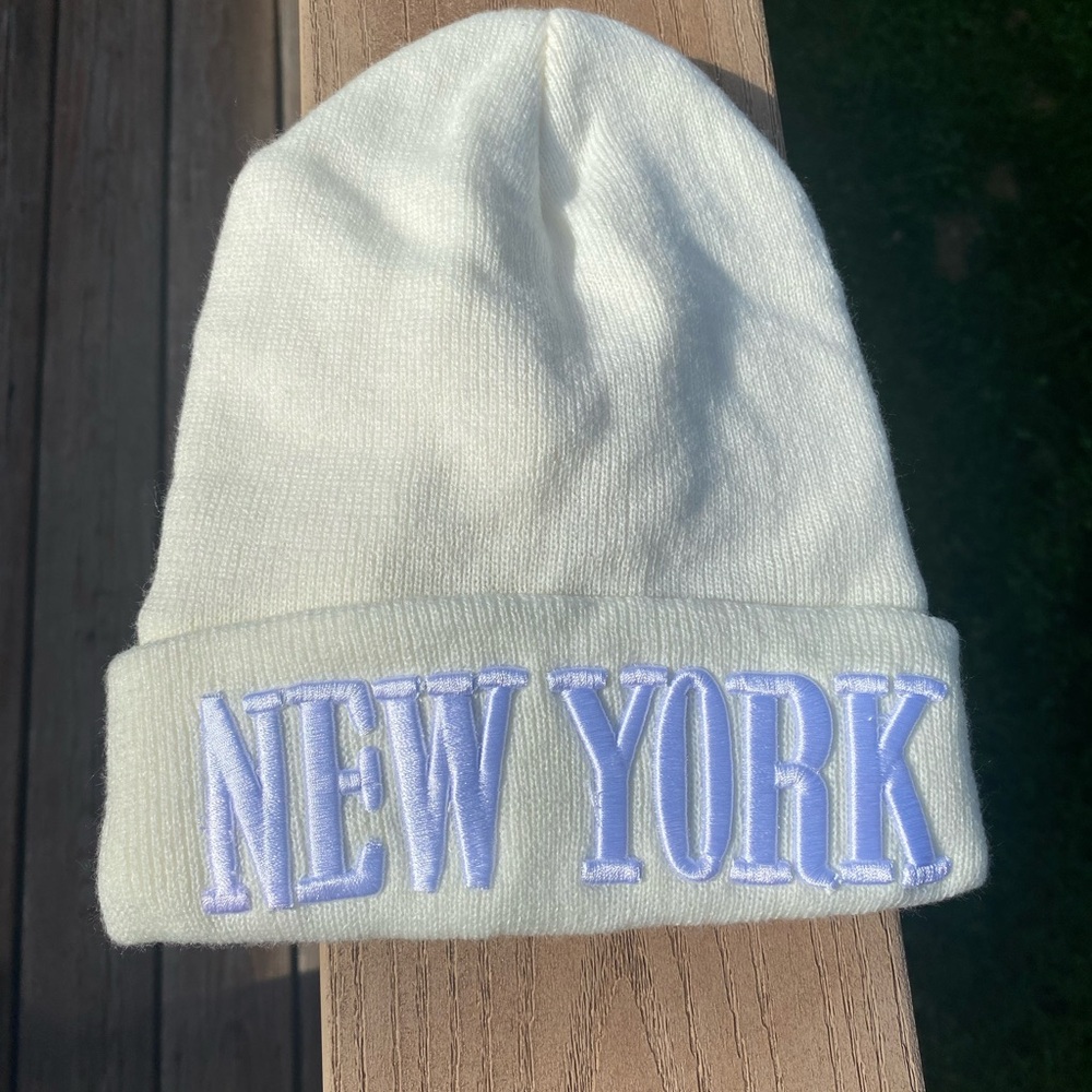 White Beanie with New York Embroidery and Fluffy Inside